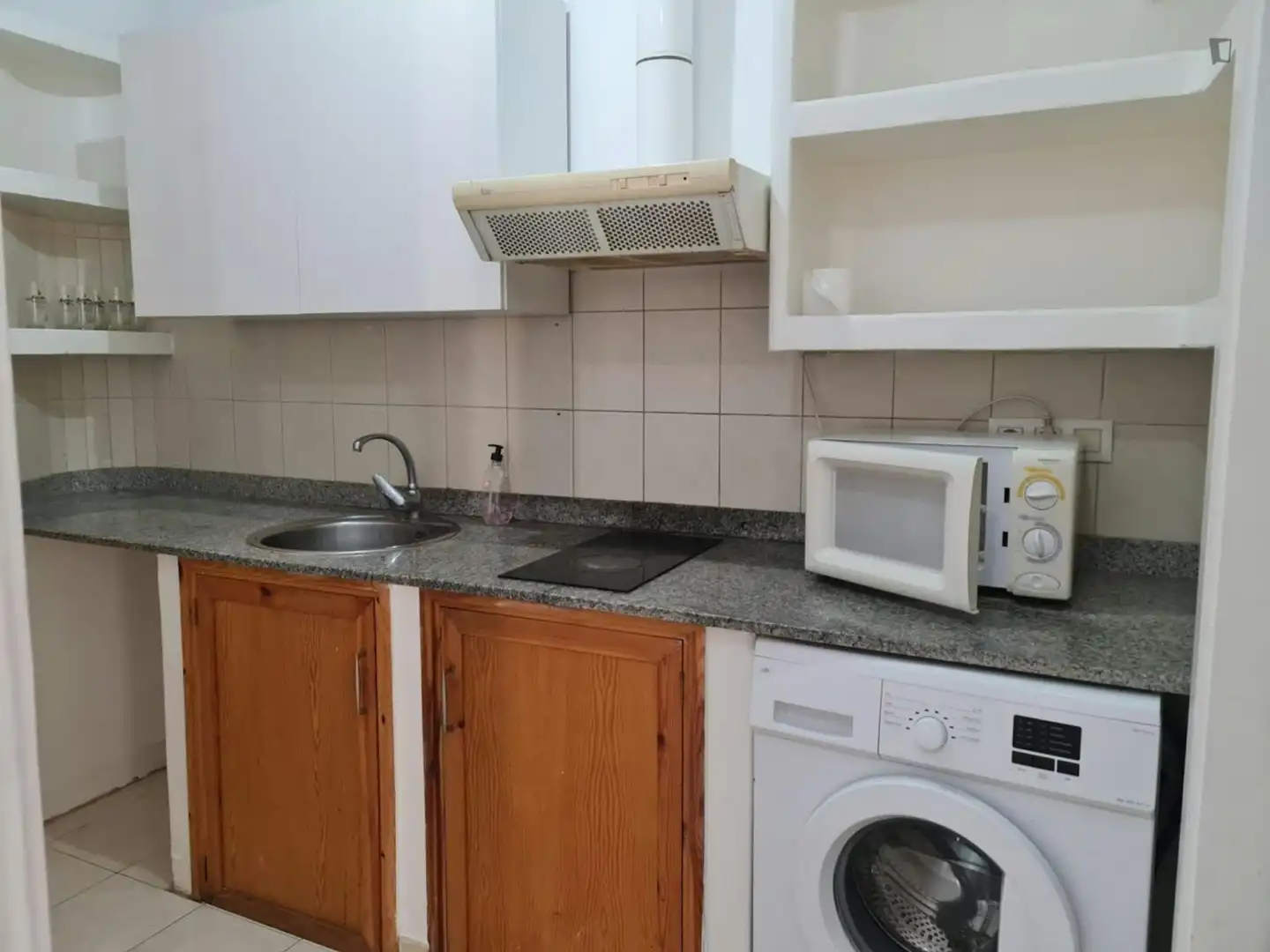 Kitchen of Flat for rent in Ciutat Vella