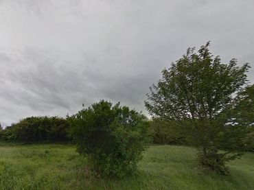 Rustikales Grundstück zum Verkauf in Caravia