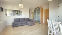 Living room of Apartment for sale in Estepona  with Air Conditioner, Terrace and Swimming Pool