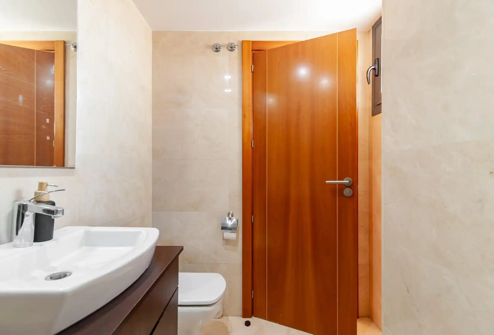 Baño de Ático en venta en Vilafranca del Penedès con Aire acondicionado, Calefacción y Parquet