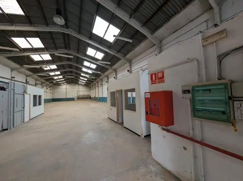 Nave industrial de alquiler en Quart de Poblet