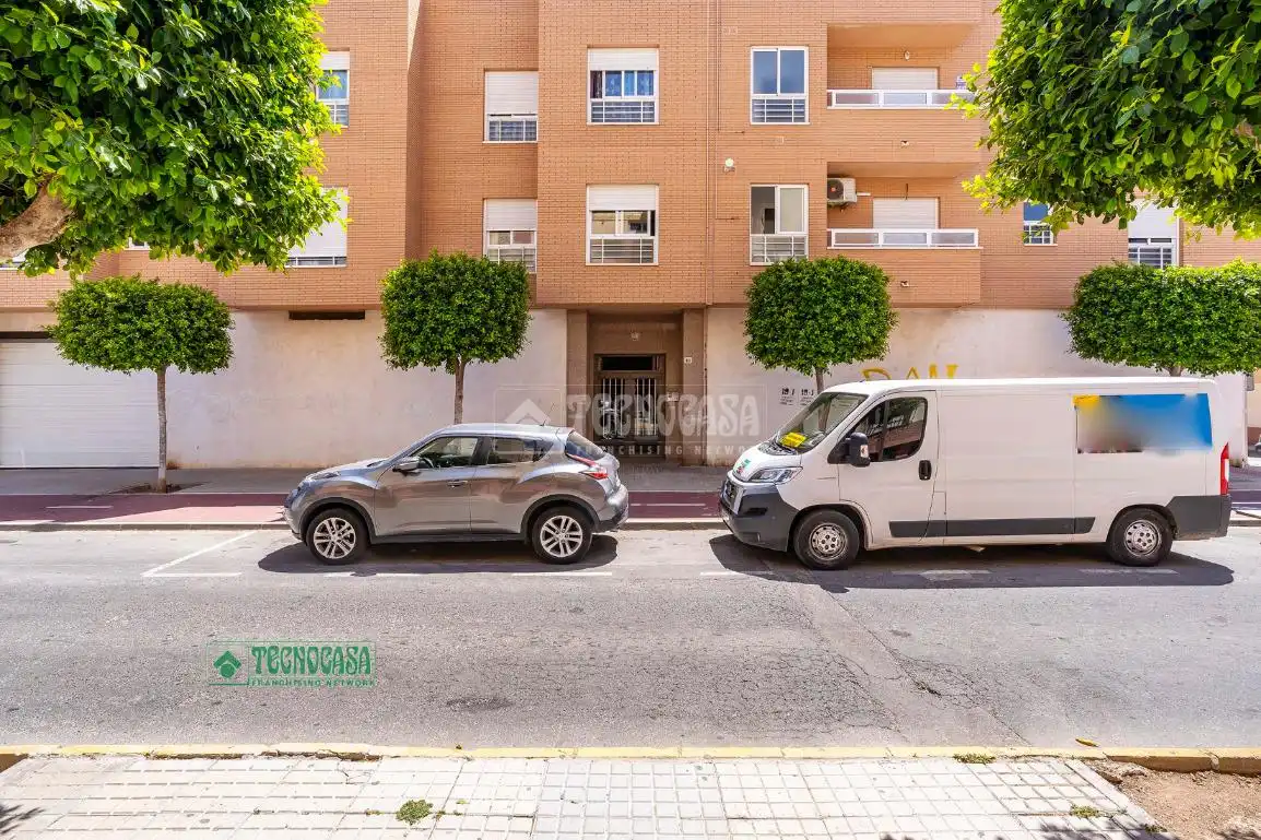 Vista exterior de Piso en venta en El Ejido con Terraza