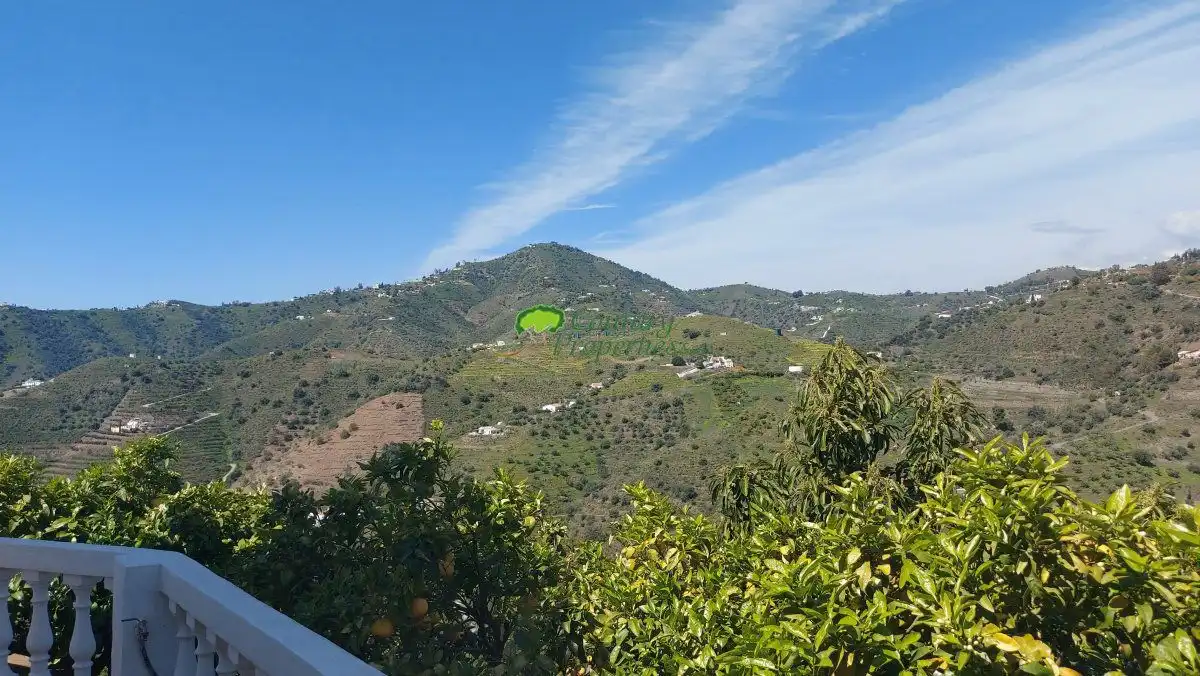 Finca rústica en venta en Torrox con Aire acondicionado, Calefacción y Jardín privado