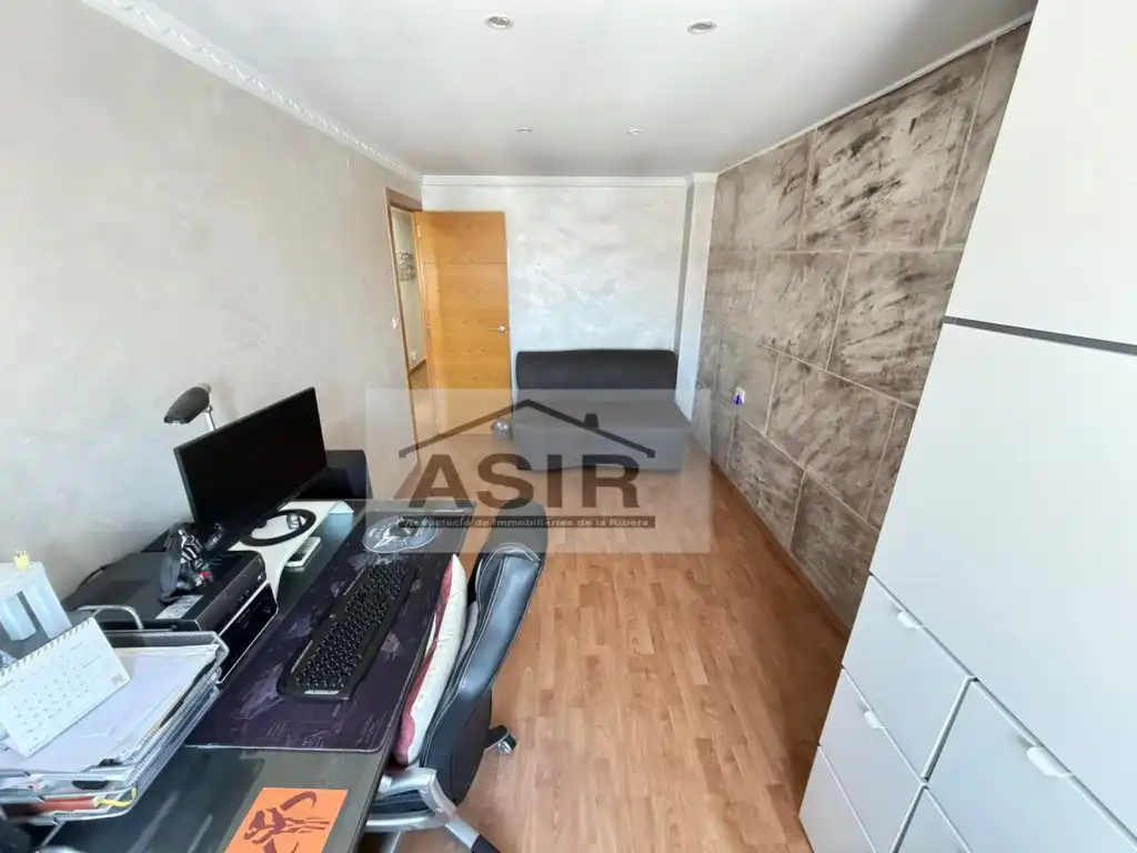 Dachboden zum Verkauf in Alzira mit Klimaanlage und Balkon