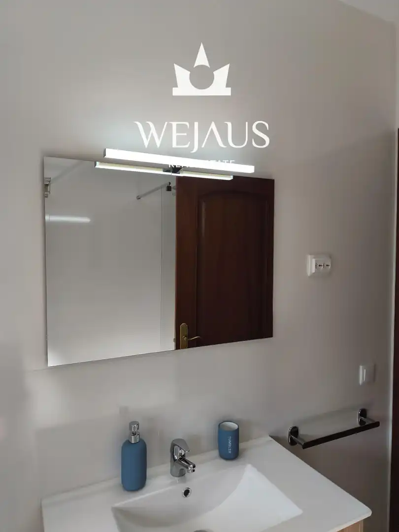Baño de Piso de alquiler en El Astillero   con Calefacción, Amueblado y Alarma