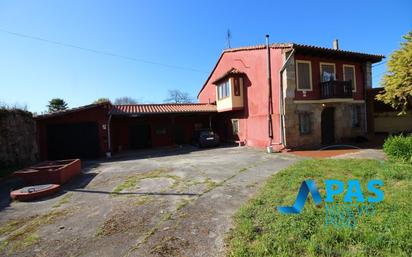 Casa o xalet en venda a Barrio la Iglesia, Alfoz de Lloredo