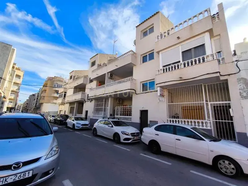 Vista exterior de Casa o xalet en venda en Torrevieja