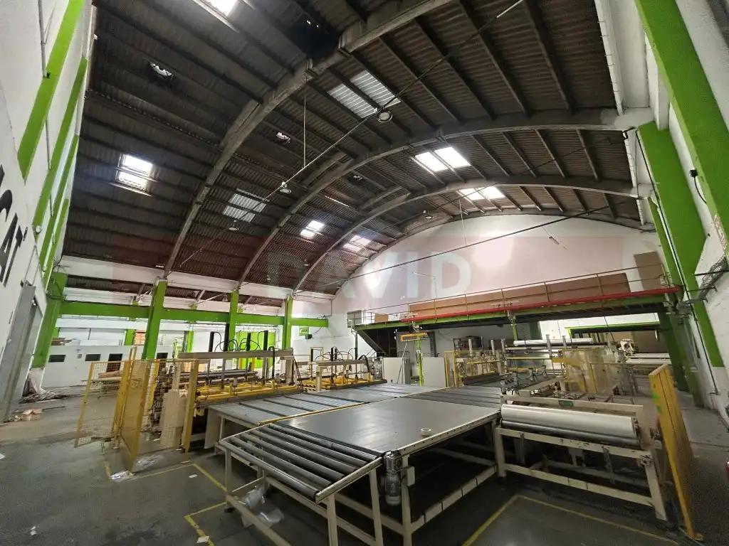 Industrial building for sale in Calle Crom Del, imagen 12