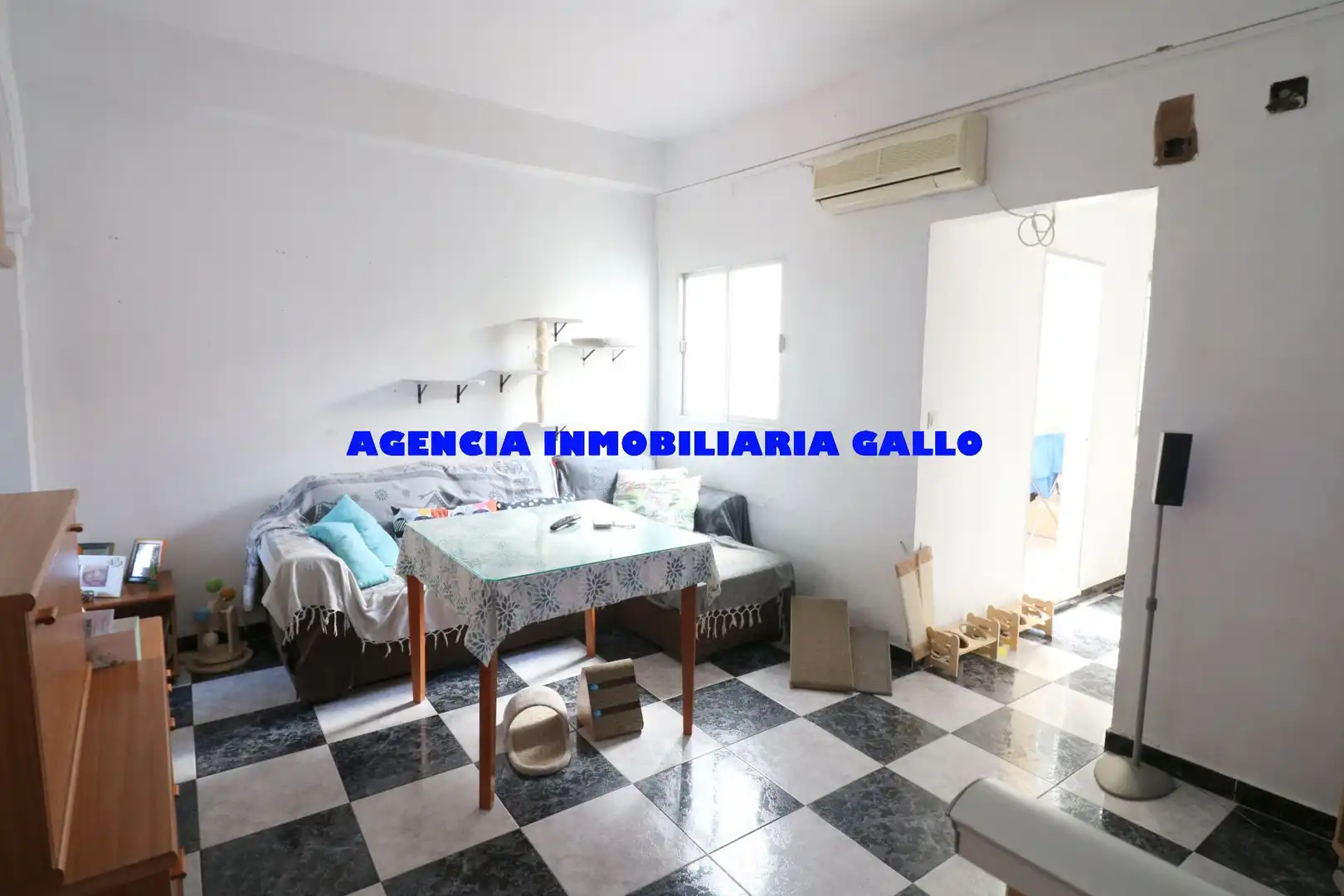 Sala de estar de Casa adosada en venta en Sevilla