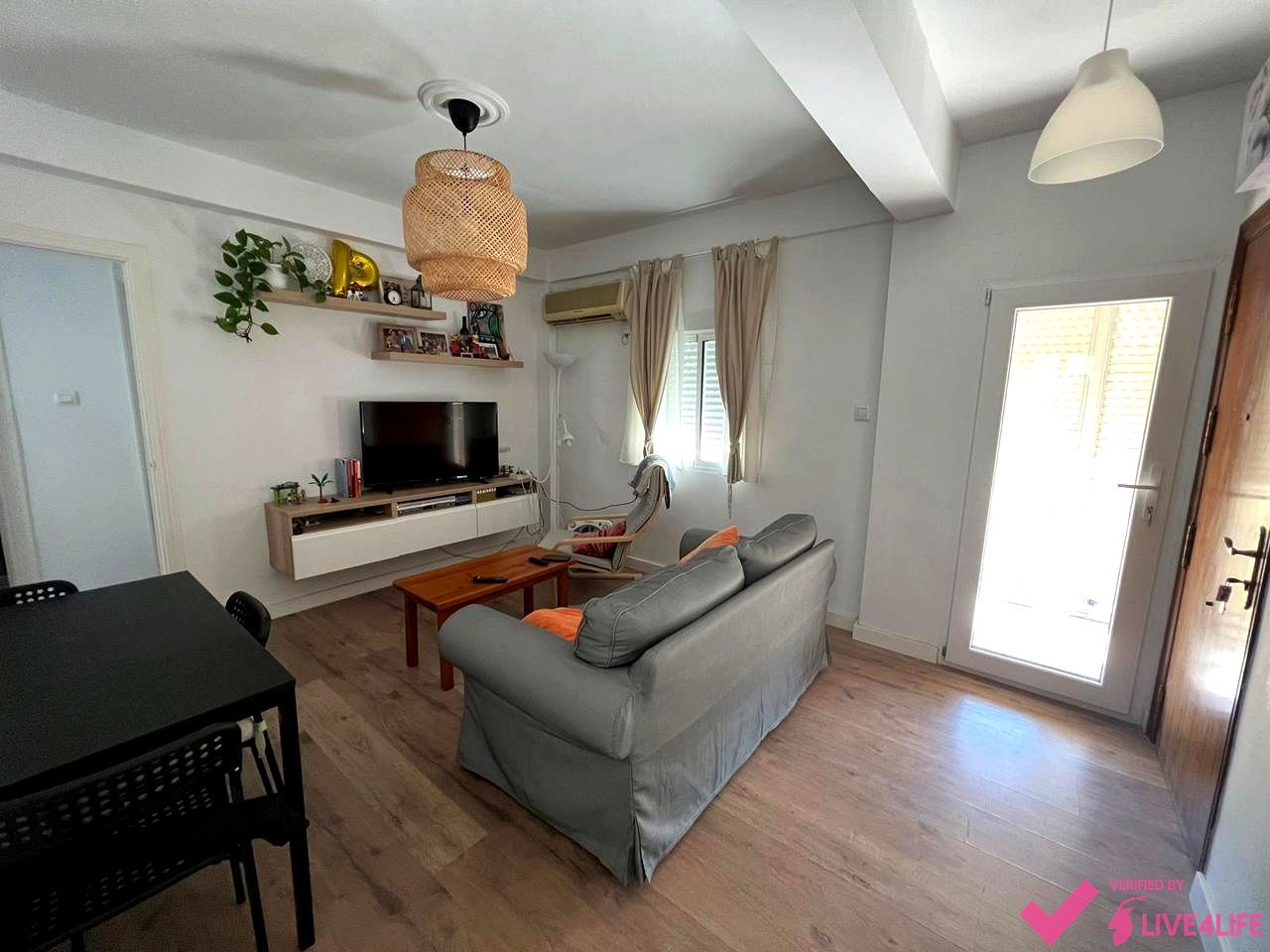 Sala d'estar de Pis de lloguer en  Sevilla Capital amb Aire condicionat, Calefacció i Terrassa