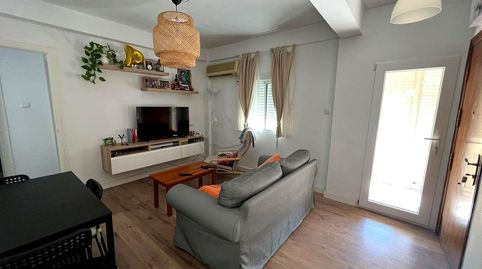 Foto 2 de Piso de alquiler en Nalón, El Plantinar – Avda. La Paz - El Juncal, Sevilla Capital