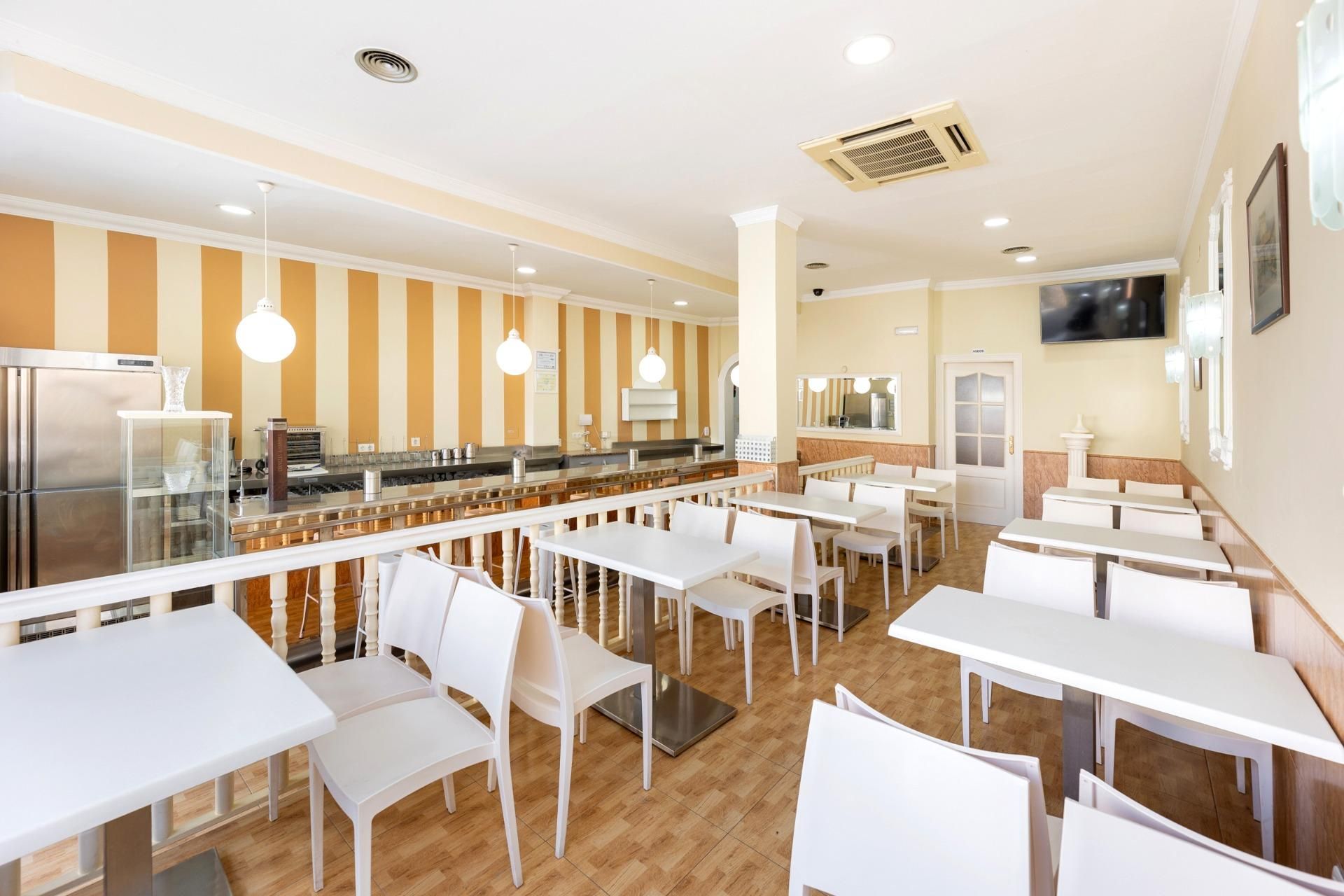 Premises for sale in Calle Vizcaya, 3, Las Tres Cruces