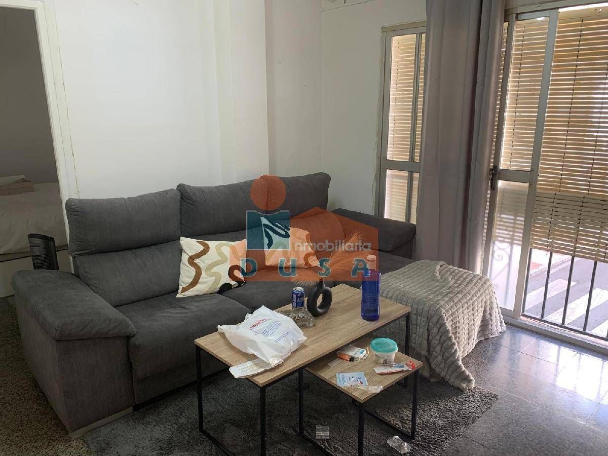 Living room of Flat for sale in Marbella  with Storage room