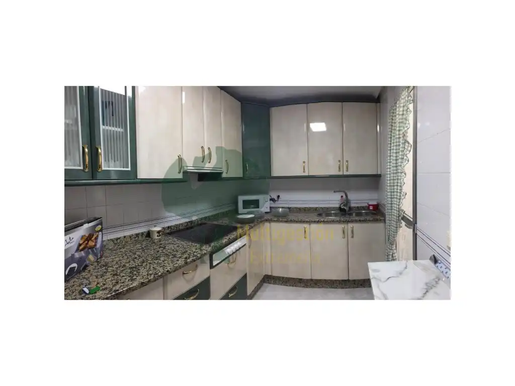 Küche von Wohnung zur Miete in Cáceres