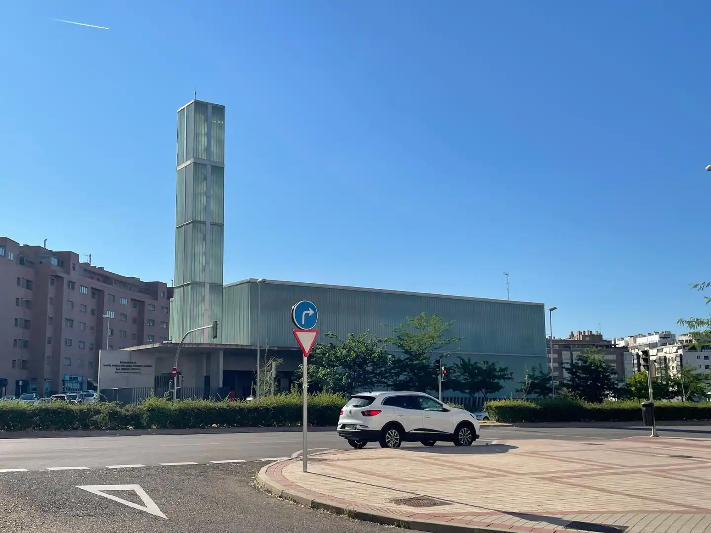 Exterior view of Flat for rent in Madrid  with Air Conditioner, Heating and Private garden