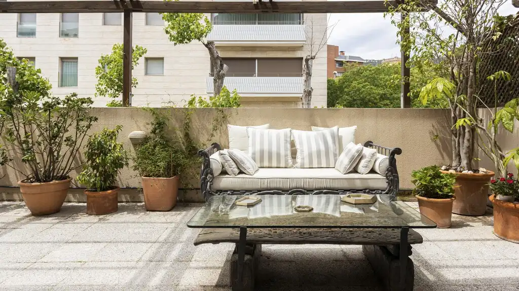 Terrasse von Wohnungen zum Verkauf in Barcelona mit Klimaanlage, Heizung und Parkett