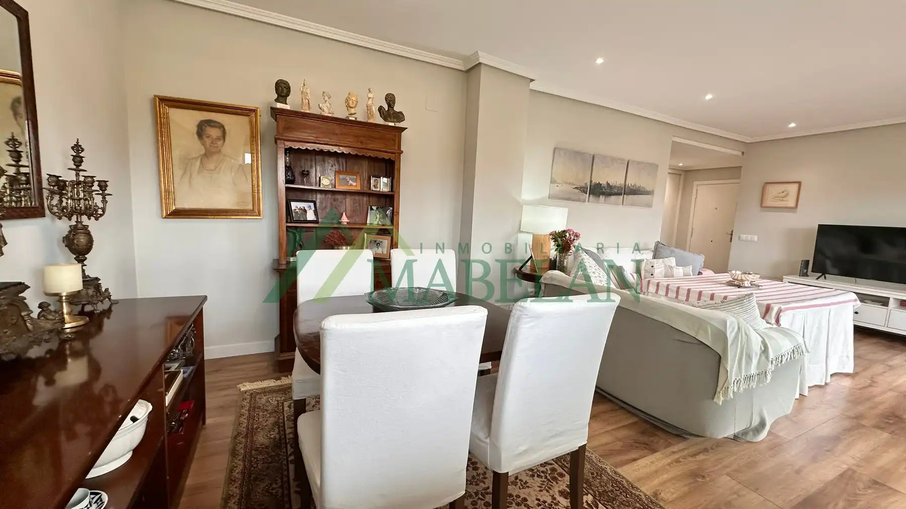 Piso en venta en Avenida de la Oliva, Golf - El Carralero