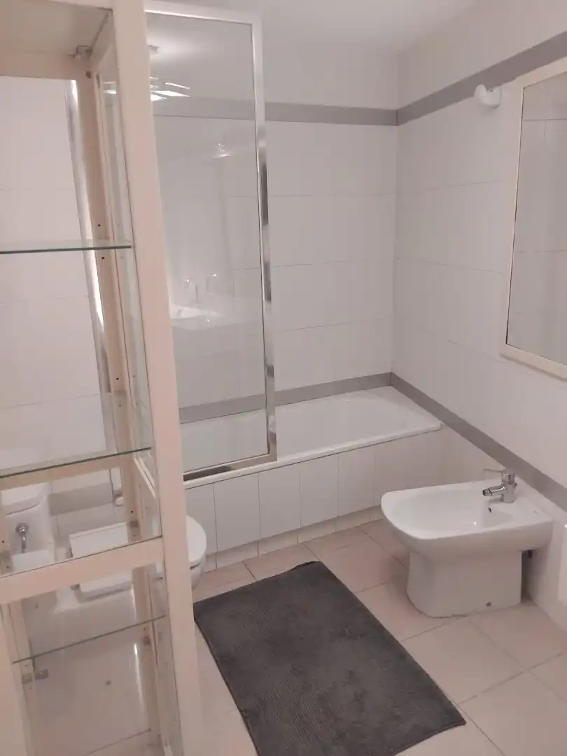 Badezimmer von Wohnung zum Verkauf in Vigo  mit Heizung
