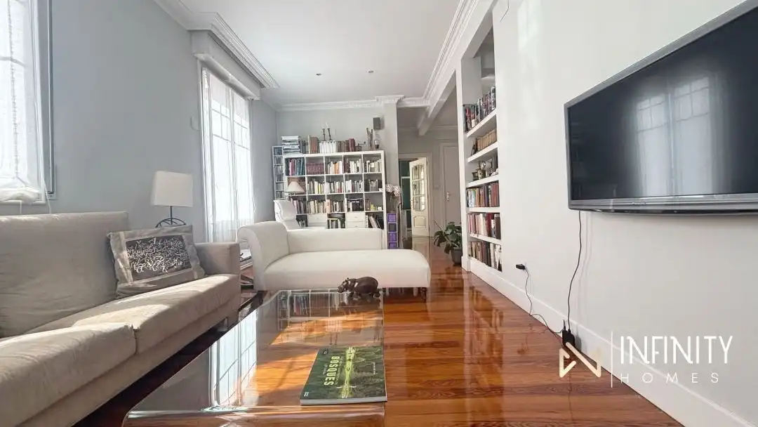 Living room of Flat for rent in Bilbao   with Heating, Terrace and Balcony