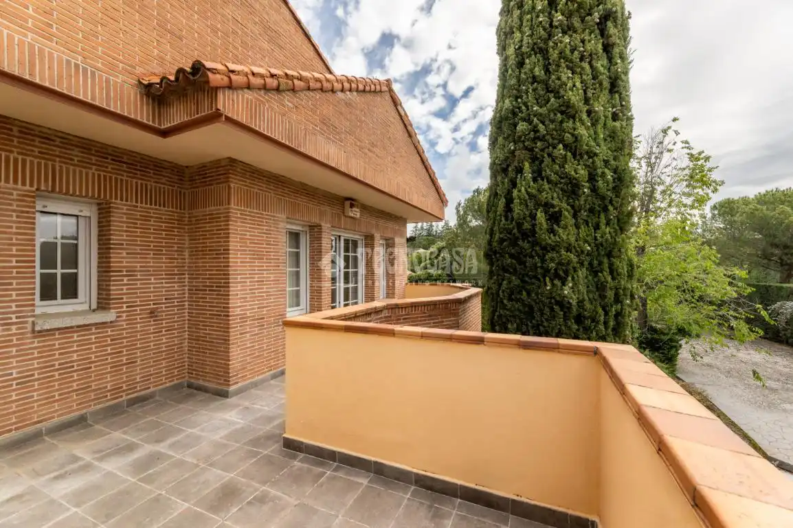 Jardí de Casa o xalet en venda en Torrelodones amb Calefacció, Jardí privat i Piscina