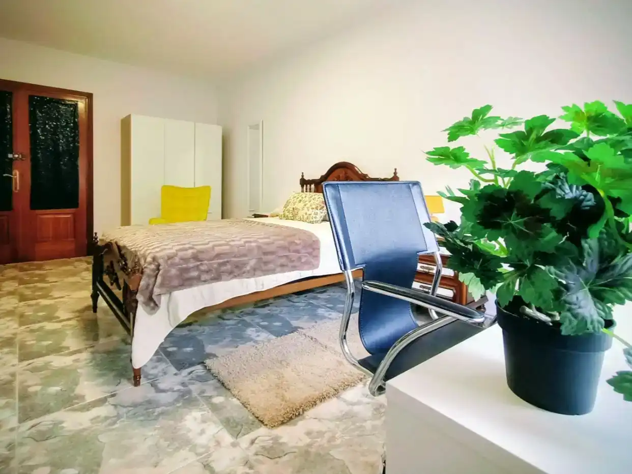 Bedroom of Flat for share in Plaza de España