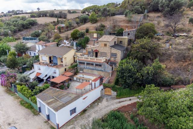 Casa-chalet en Venta en Calle Disseminat Can Roselló, 0 en Zona Industrial