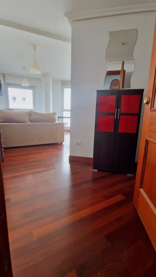 Sala d'estar de Apartament de lloguer en Torrelavega  amb Calefacció, Traster i Moblat
