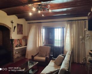 Sala d'estar de Casa o xalet en venda en Torrent amb Aire condicionat, Terrassa i Piscina