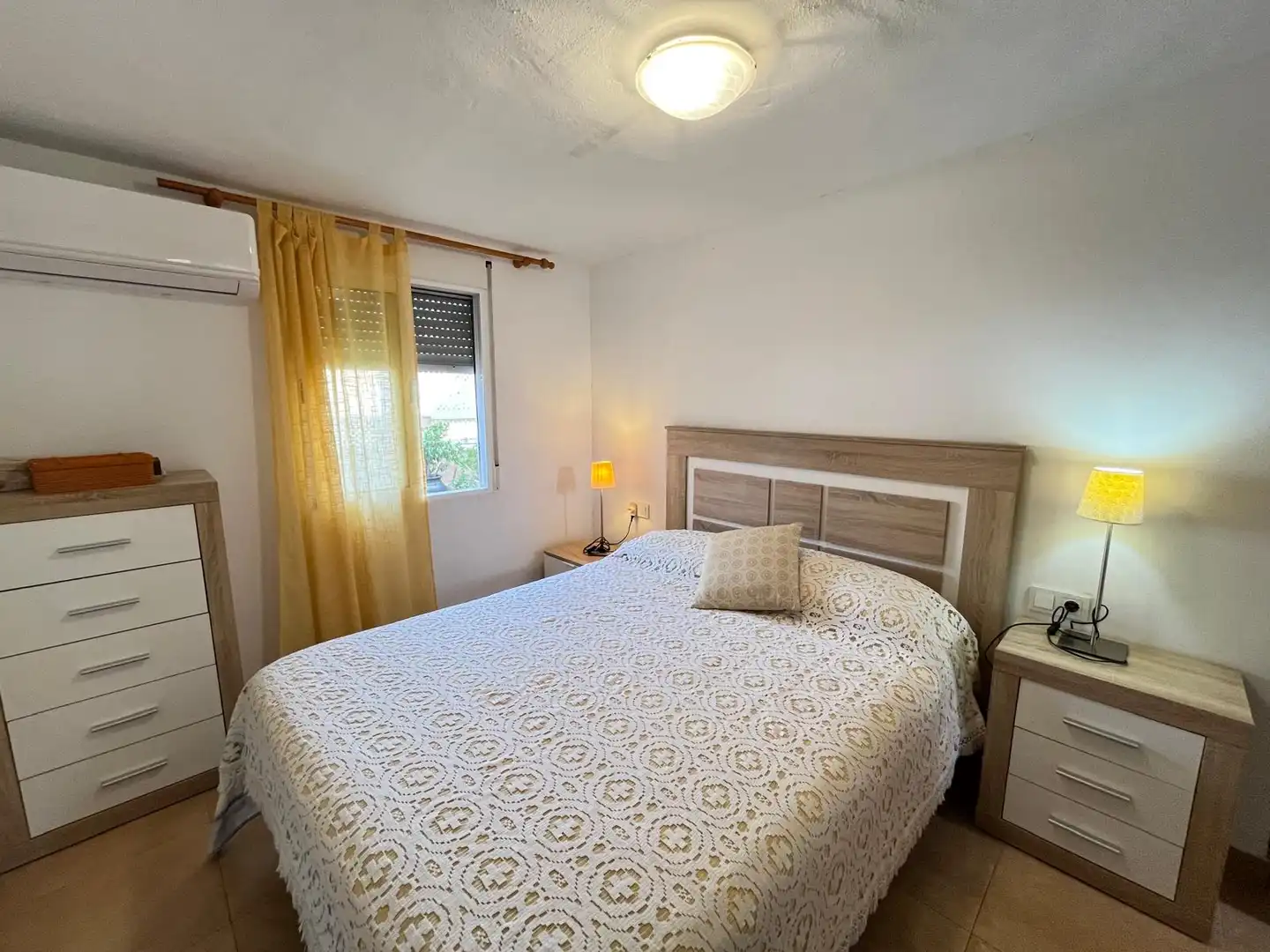 Dormitori de Casa adosada de lloguer en La Manga del Mar Menor amb Aire condicionat, Moblat i Balcó
