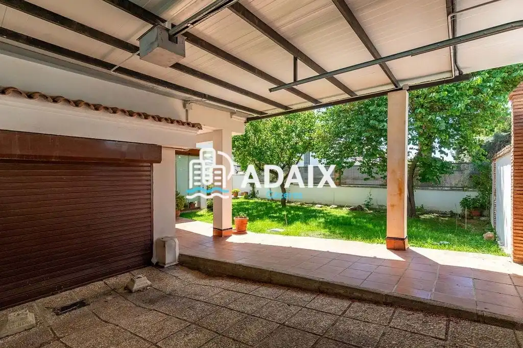 Jardí de Casa o xalet en venda en Cáceres amb Aire condicionat, Calefacció i Terrassa