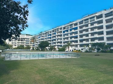 Apartment with pool for sale in La Jara