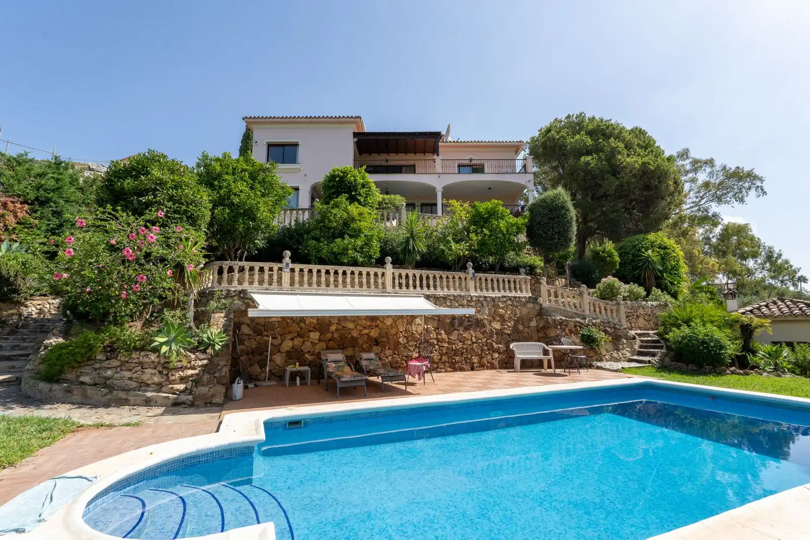 Villa mit Pool zum Verkauf in Calle la Pacheca Alta 22