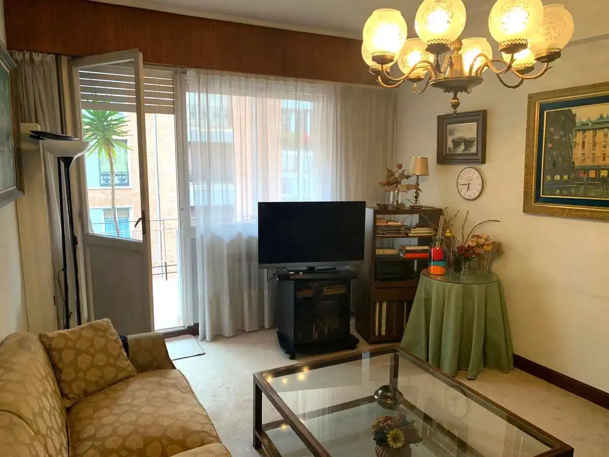 Sala de estar de Piso en venta en Bilbao  con Calefacción, Terraza y Trastero