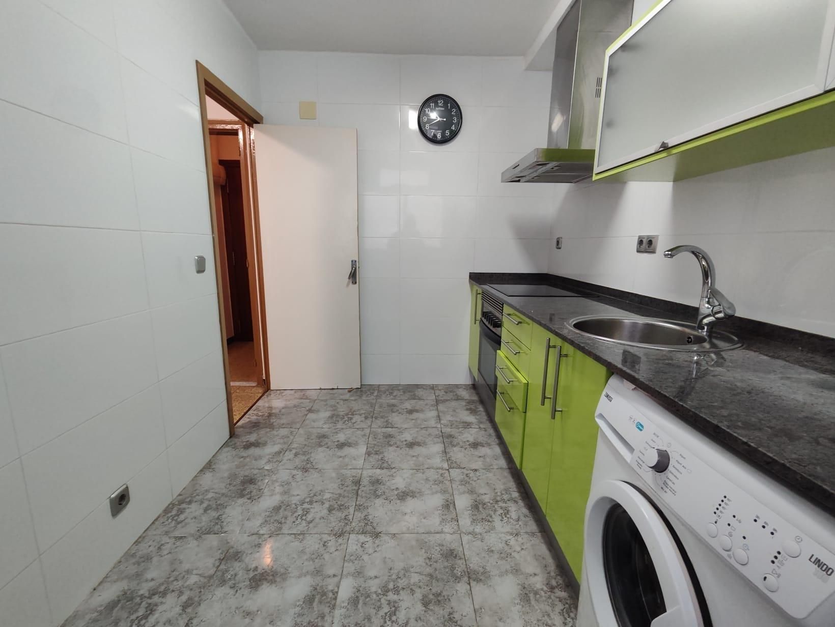 Flat for sale in  Diputación, Montmeló