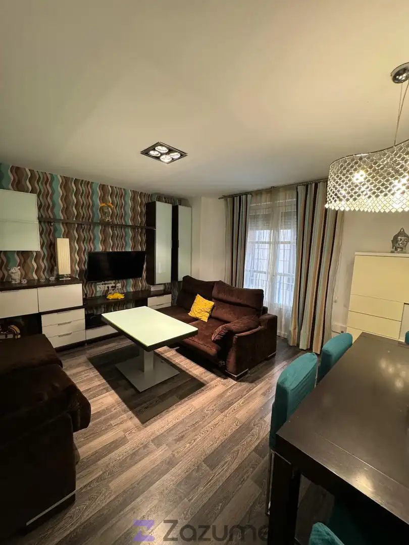 Living room of Flat for rent in Zaragoza  with Air Conditioner, Heating and Parquet flooring
