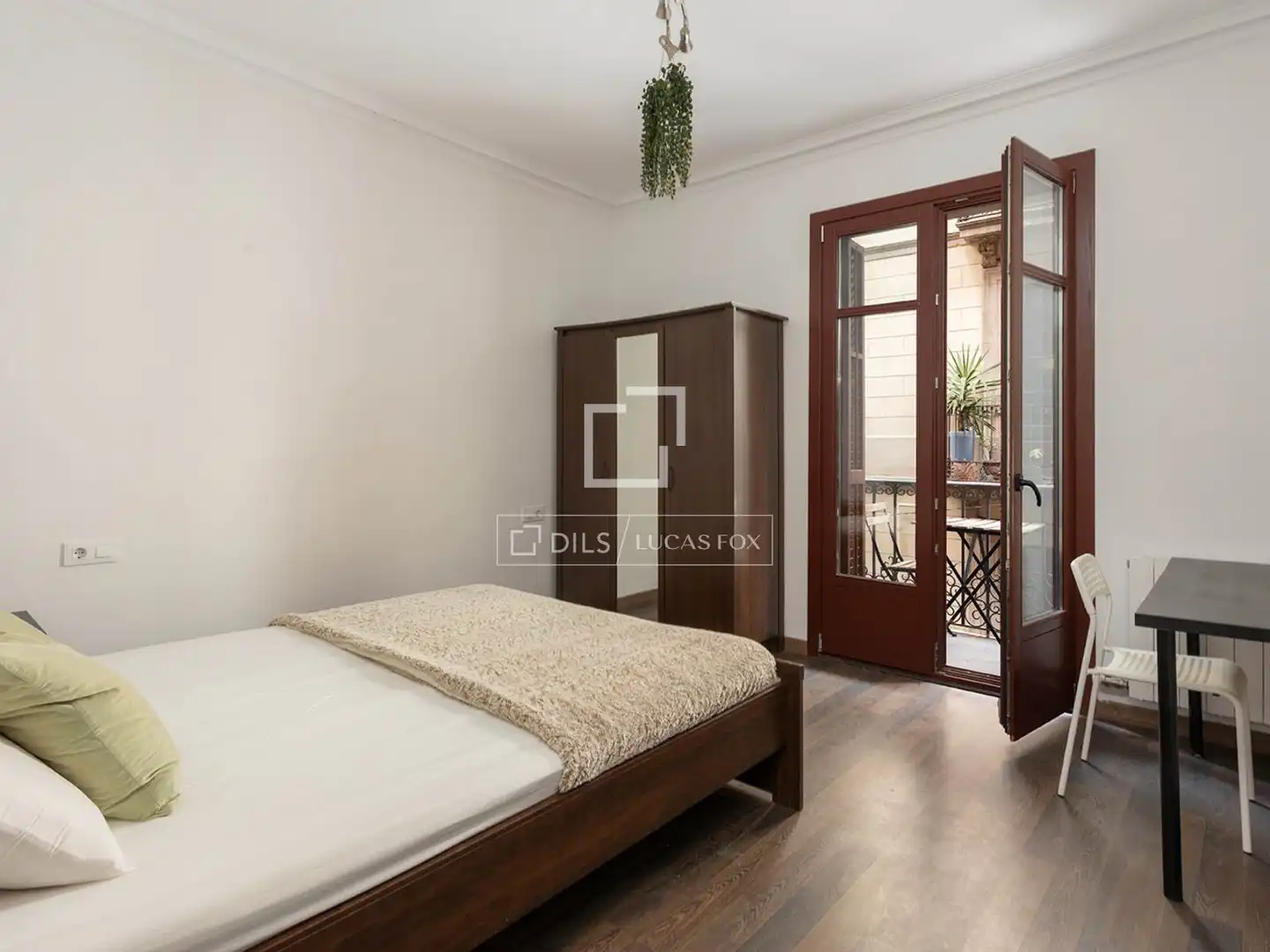 Habitación de Piso en venta en Barcelona con Calefacción, Parquet y Amueblado