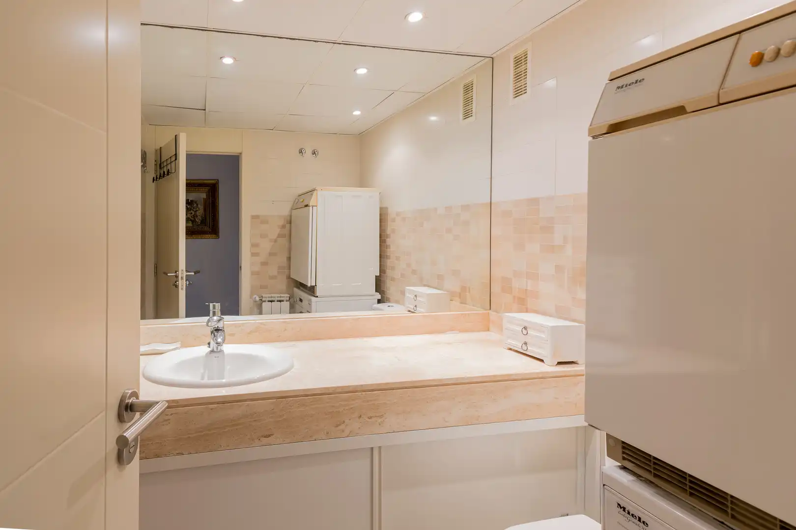 Badezimmer von Wohnungen zum Verkauf in Boadilla del Monte mit Klimaanlage, Heizung und Privatgarten