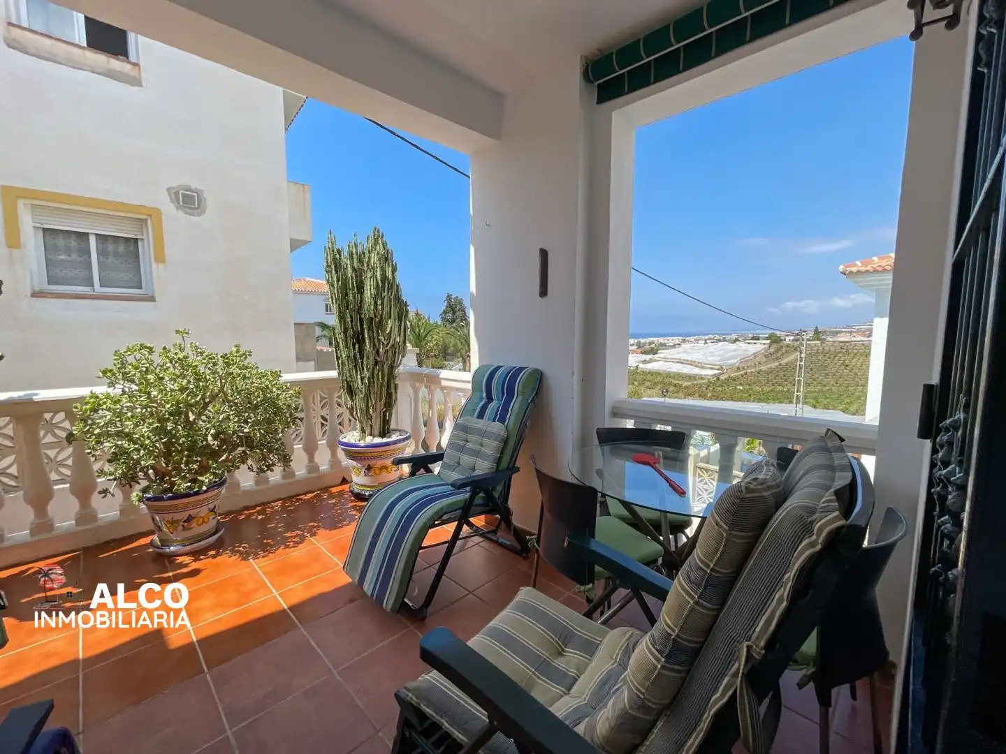 Terrassa de Casa o xalet en venda en Torrox amb Aire condicionat, Terrassa i Piscina