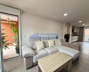 Living room of Flat for sale in  Madrid Capital  with Air Conditioner and Heating