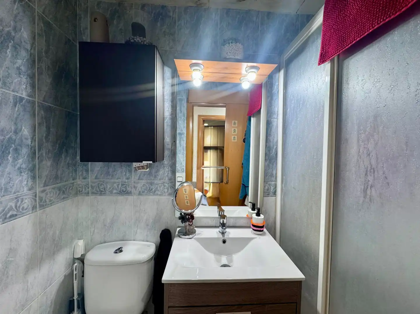 Bathroom of Flat for sale in Mataró