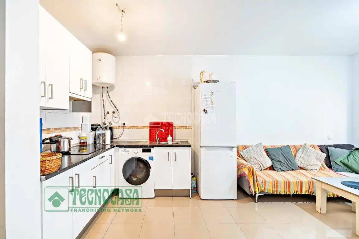 Kitchen of Flat for sale in Roquetas de Mar  with Furnished and Balcony