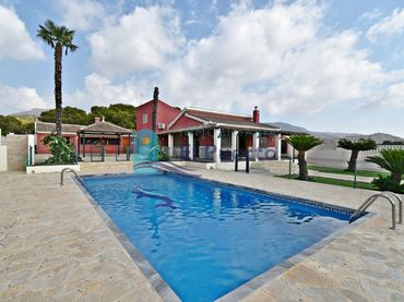 Casa con piscina in vendita a Totana