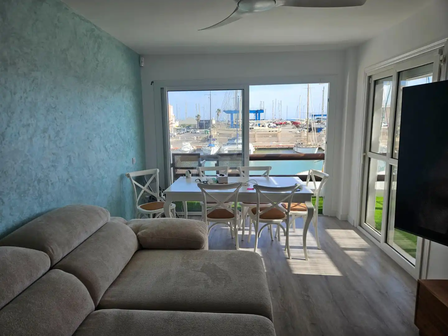 Wohnzimmer von Wohnungen zum Verkauf in El Ejido mit Klimaanlage, Terrasse und Abstellraum