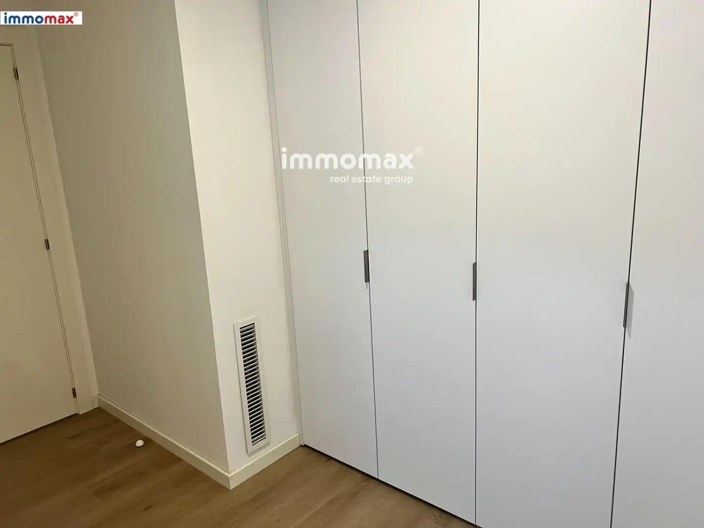 Piso en venta en Sant Boi de Llobregat con Aire acondicionado, Terraza y Trastero