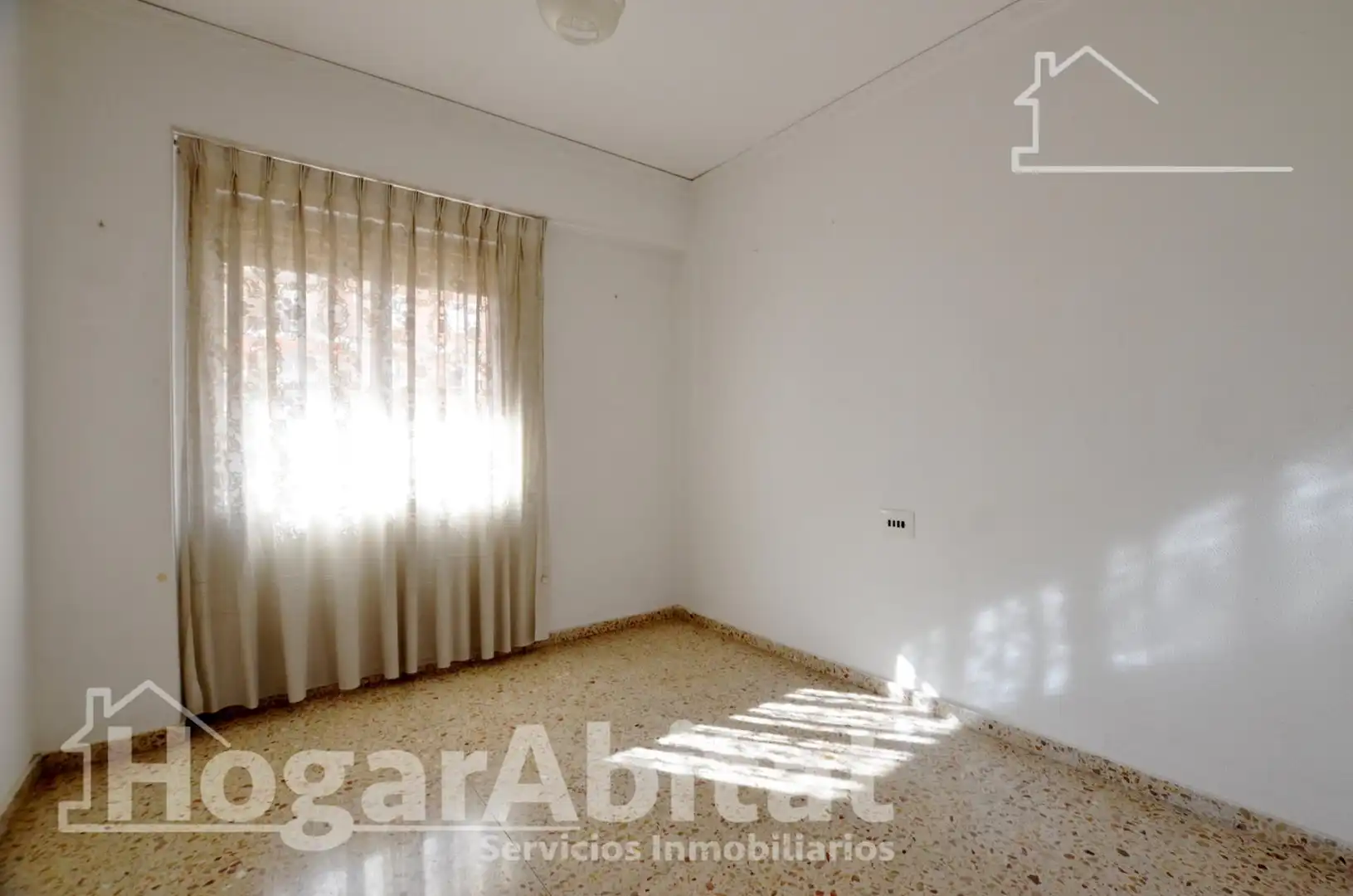 Schlafzimmer von Wohnung zum Verkauf in Gandia mit Balkon