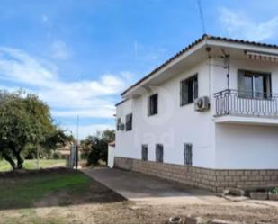 Exterior view of House or chalet for sale in  Lleida Capital  with Heating and Terrace