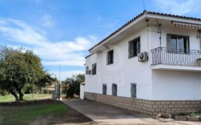 Exterior view of House or chalet for sale in  Lleida Capital  with Heating and Terrace