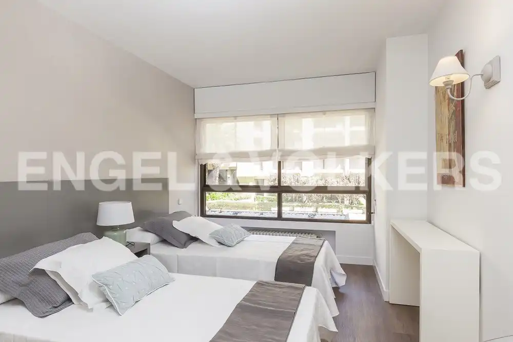 Bedroom of Flat for rent in Madrid  with Air Conditioner, Heating and Private garden
