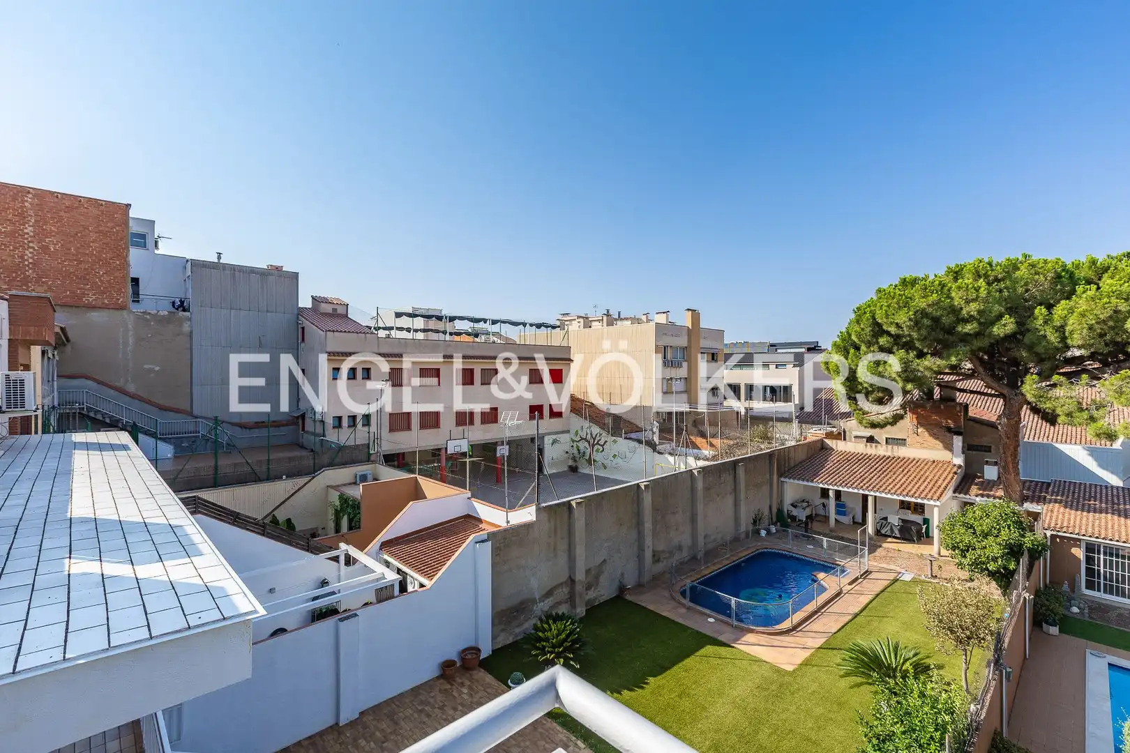 Terrassa de Casa adosada en venda en Sabadell amb Aire condicionat, Calefacció i Jardí privat