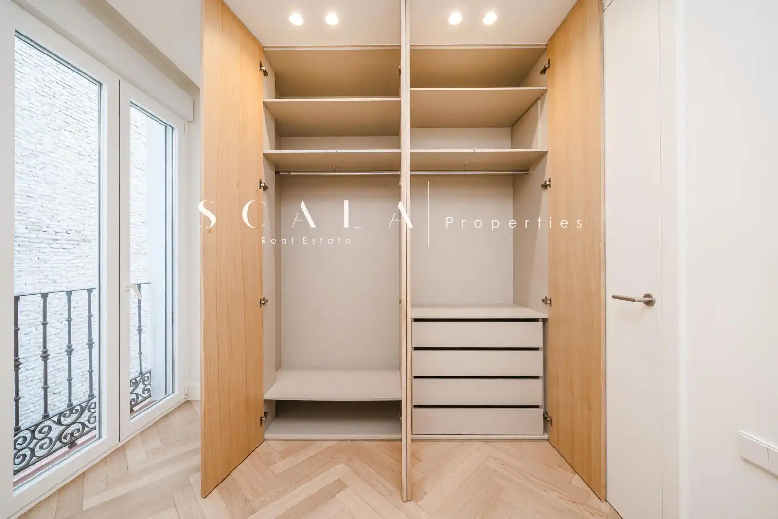 Piso con terraza en venta en Juan de Mena, imagen 29